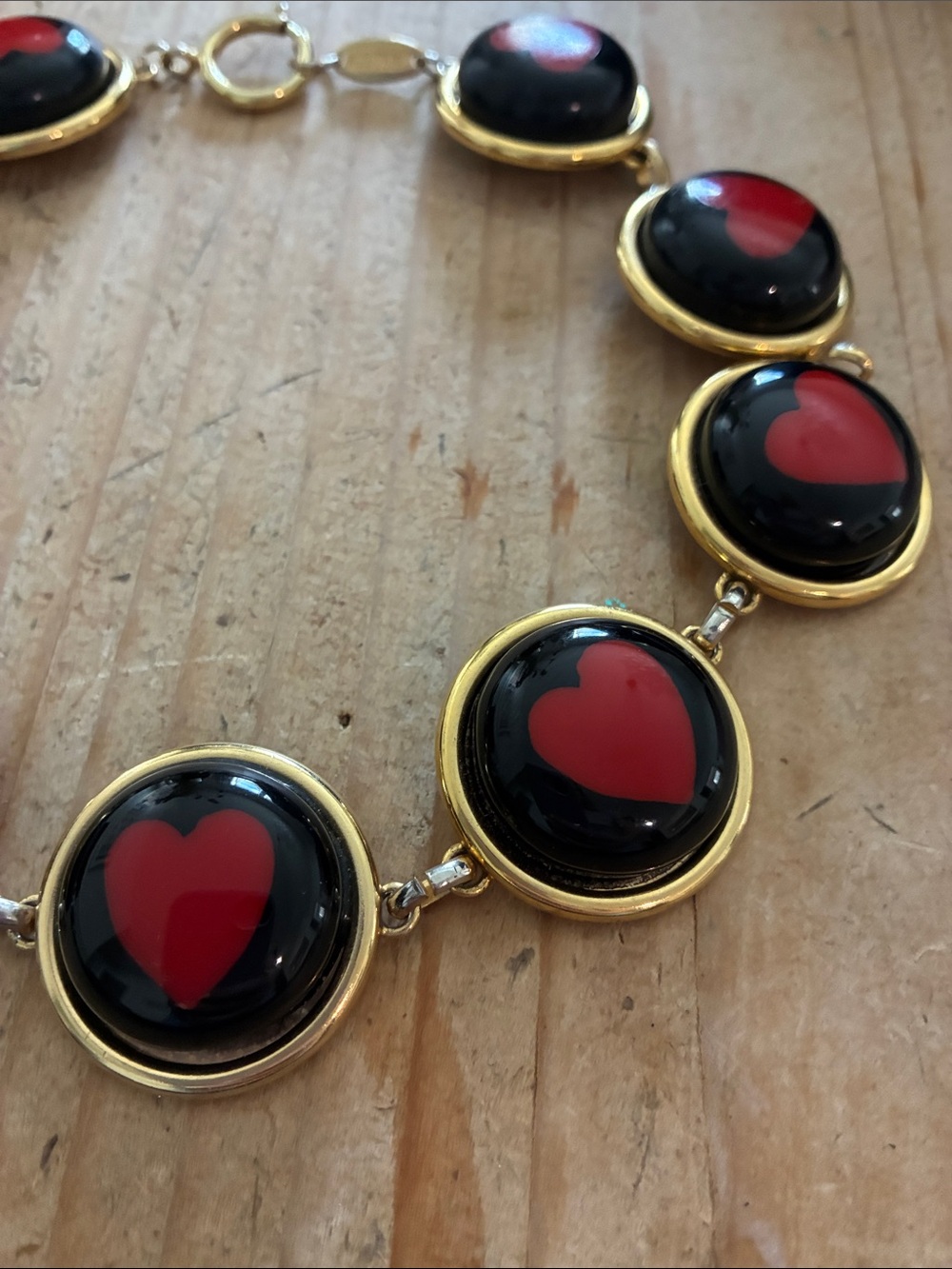 Moschino Statement Necklace Gold Black Enamel Red Hearts - Picture 2 of 11